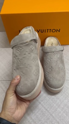 Louis Vuitton Aspen Platform Mules in beige suede — 5
