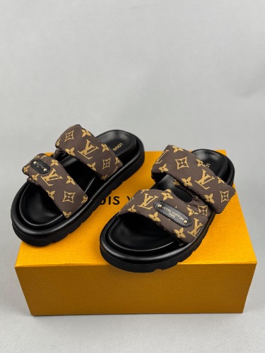 Louis Vuitton Pool Pillow Flat — 3