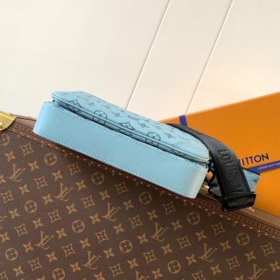 Louis Vuitton Trio Messenger Bag — 4