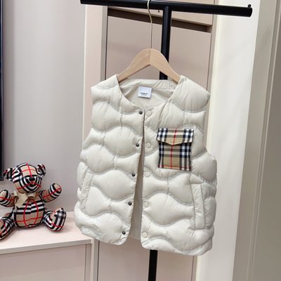 Burberry white children's or youth down puffer gilet — 3