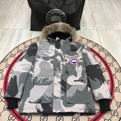Canada Goose men's hooded parka with four