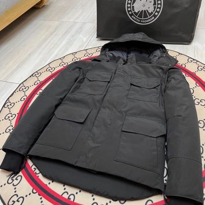 Canada Goose men's hooded parka with four — 7