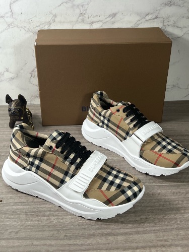 Burberry Regis chunky sneakers in archive beige check — 4