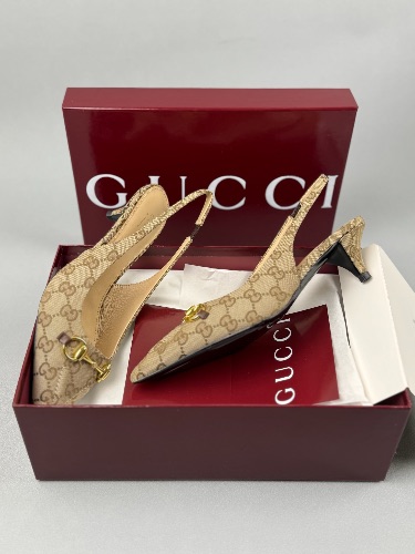 Gucci Horsebit slingback pumps in beige GG canvas
