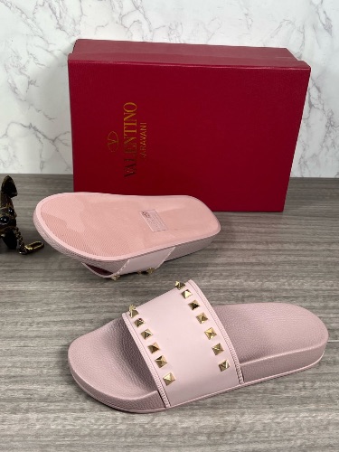 Valentino Garavani Rockstud rubber slides