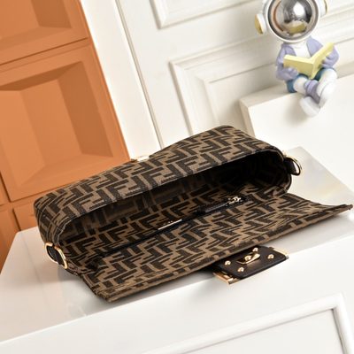 Fendi Baguette bag (T) — 9