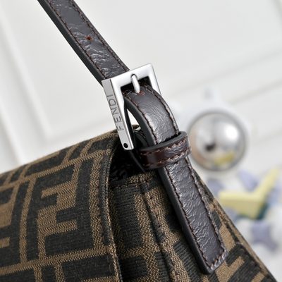 Fendi Baguette bag (T) — 4