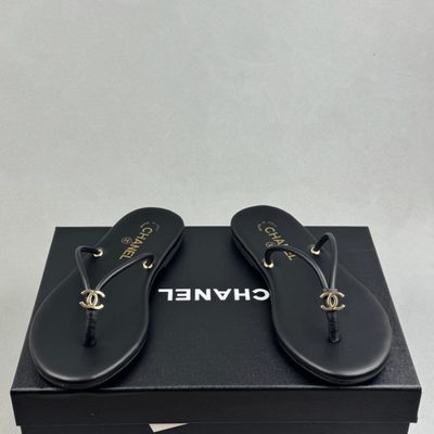 Chanel thong sandals — 4
