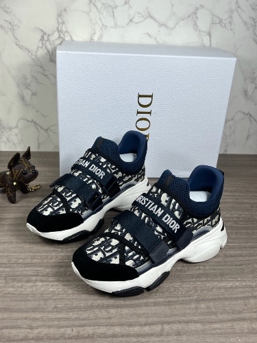 Dior D-Wander Sneakers in Deep Blue Oblique technical fabric — 3