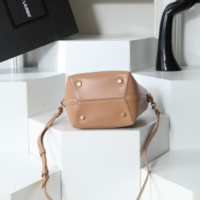 Saint Laurent Le 37 leather bucket bag — 6
