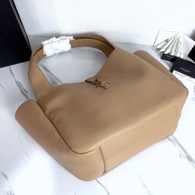 Saint Laurent Le 5 à 7 Bea tote bag — 4
