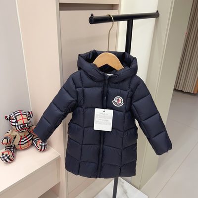 Moncler children's hooded puffer jacket — 3
