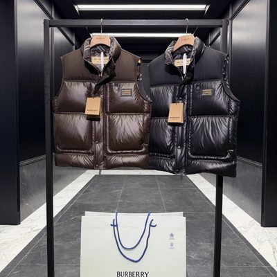 Burberry down puffer gilet — 3