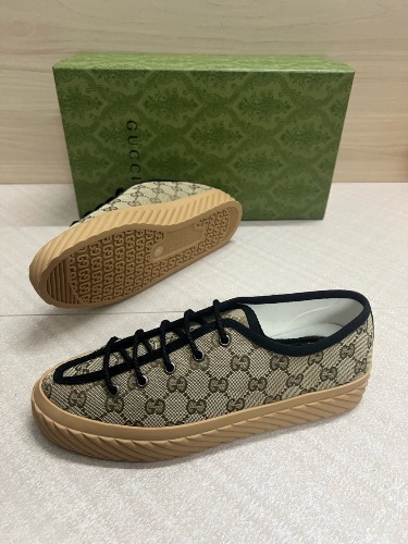 Gucci Maxi GG low-top sneakers