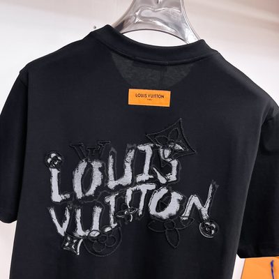 Louis Vuitton embroidered graffiti logo t-shirt — 10