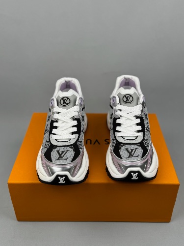 Louis Vuitton Monogram Run 55 sneakers — 3