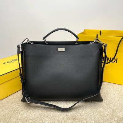 Fendi Peekaboo ISeeU handbag (T) — 7