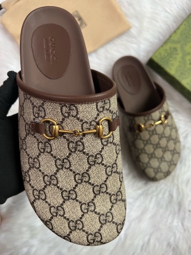 Gucci GG Supreme Horsebit mules in beige and ebony canvas — 3