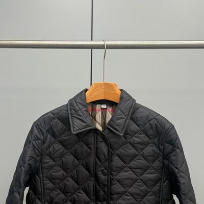 Burberry quilted zip-up jacket — 3