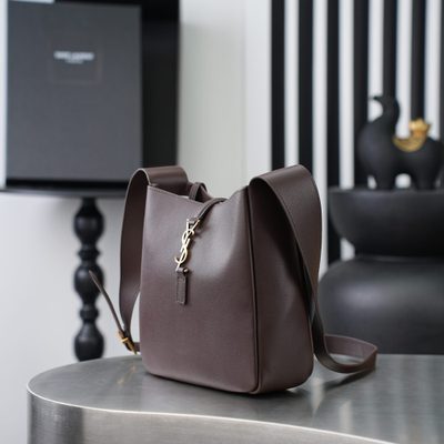 Saint Laurent Le 5 À 7 supple crossbody bag — 3
