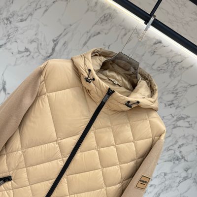 Burberry hooded jacket — 4