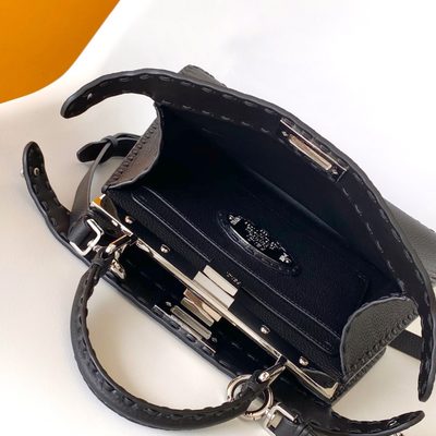 Fendi Peekaboo ISeeU bag (T) — 5