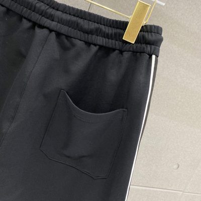 Prada Bermuda shorts — 10