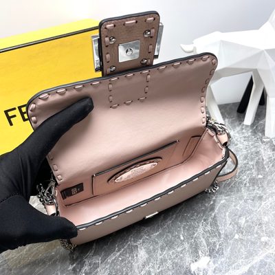 Fendi Selleria Baguette bag (T) — 9
