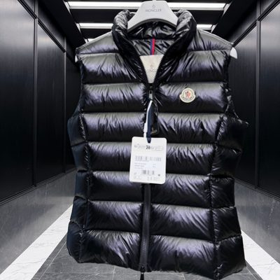 Moncler Black Ghany Down Gilet — 5