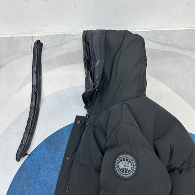 Canada Goose Women's Shelburne Parka — 12