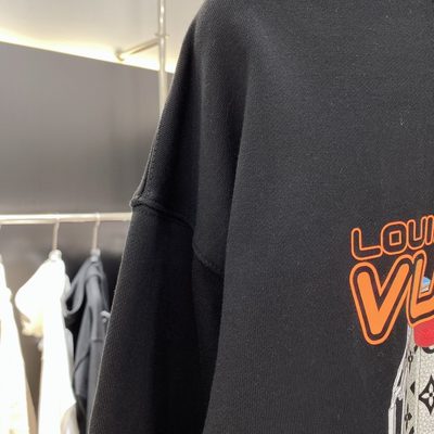 LV crewneck sweatshirt — 3