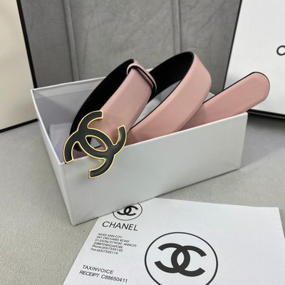 Chanel pink leather belt features a gold and black interlocking CC logo buckle — 3
