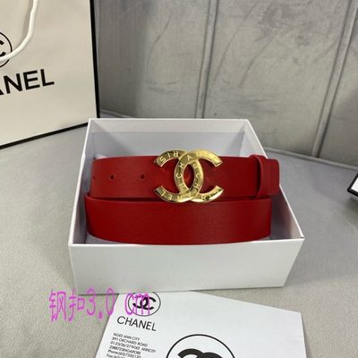 Chanel red calfskin leather belt features a gold-tone CC buckle — 4