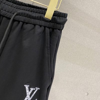 Louis Vuitton shorts — 4
