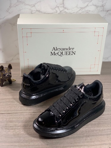 Alexander McQueen Oversized trainers
