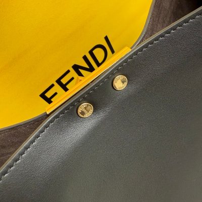 Fendi Way leather shoulder bag (T) — 5
