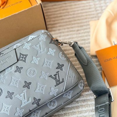 Louis Vuitton Trio Messenger Bag — 7