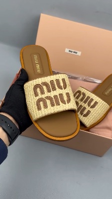Miu Miu logo-patch raffia slides — 5