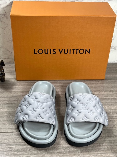 Louis Vuitton Pool Pillow comfort mules — 3
