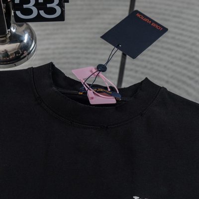 Louis Vuitton "LV Lovers" t-shirt — 4