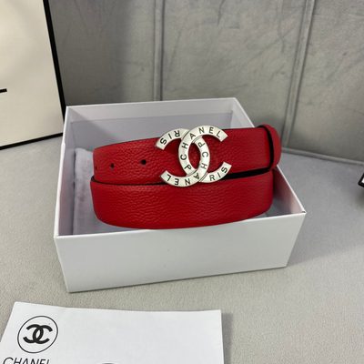 Chanel belt features vibrant red caviar calfskin leather paired with a gold-tone metal interlocking — 7