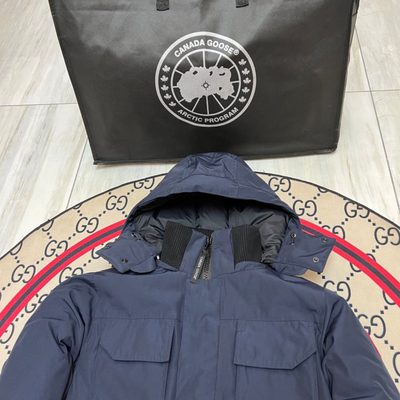 Canada Goose Men's Maitland Parka — 6