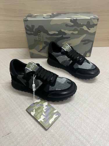 Valentino Garavani Mesh Camouflage Rockrunner Sneakers — 4