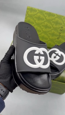 Gucci Interlocking G black rubber slide sandals — 5