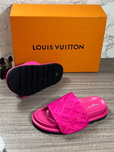 Louis Vuitton Pool Pillow Flat Comfort Mules — 4