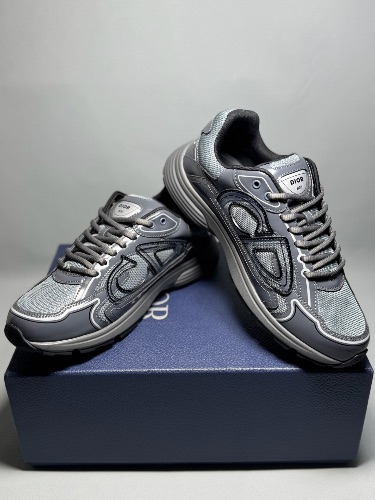 Dior B30 sneakers in a charcoal and light grey colorwa — 4