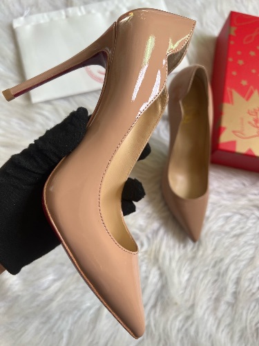 Christian Louboutin nude patent leather Hot Chick pumps — 3