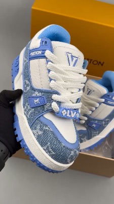 Louis Vuitton LV Trainers in blue Monogram denim — 5