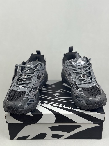 Off-White Be Right Back Black urban sneakers — 4