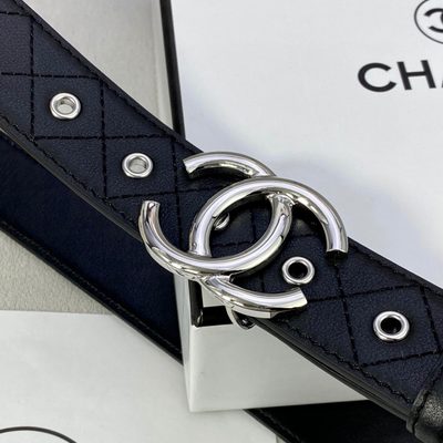 Chanel black quilted calfskin belt features a gold-tone CC buckle — 3